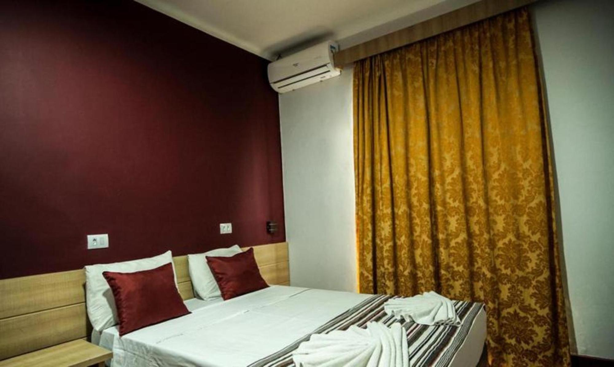 Hotel Euro Suite Pocos De Caldas By Nacional Inn Eksteriør bilde